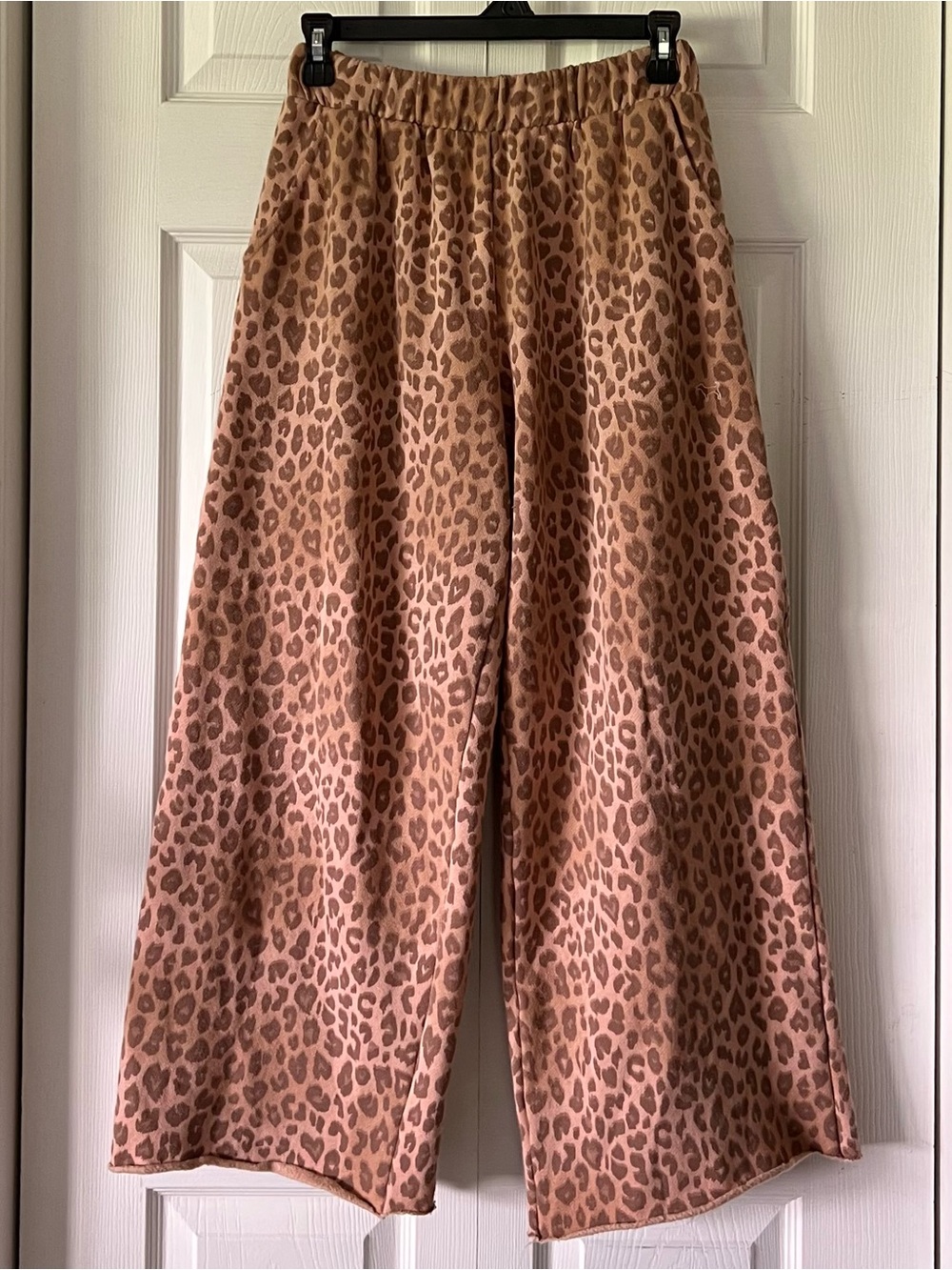 Victoria’s Secret Pink Leopard Print Wide Leg Sweatpants